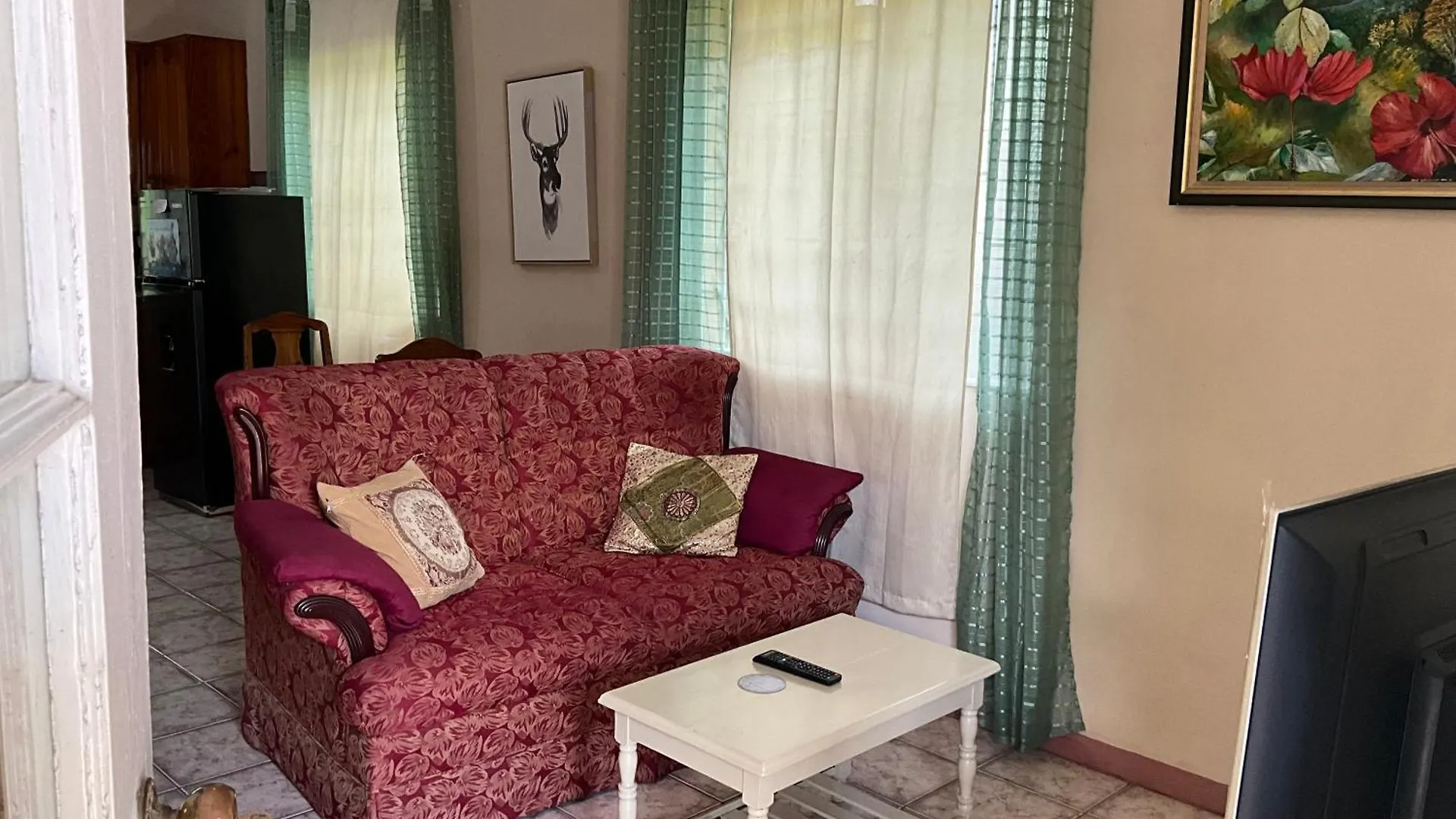 Apartman 1 Bed Flat At Coconut Villa Spanish Town